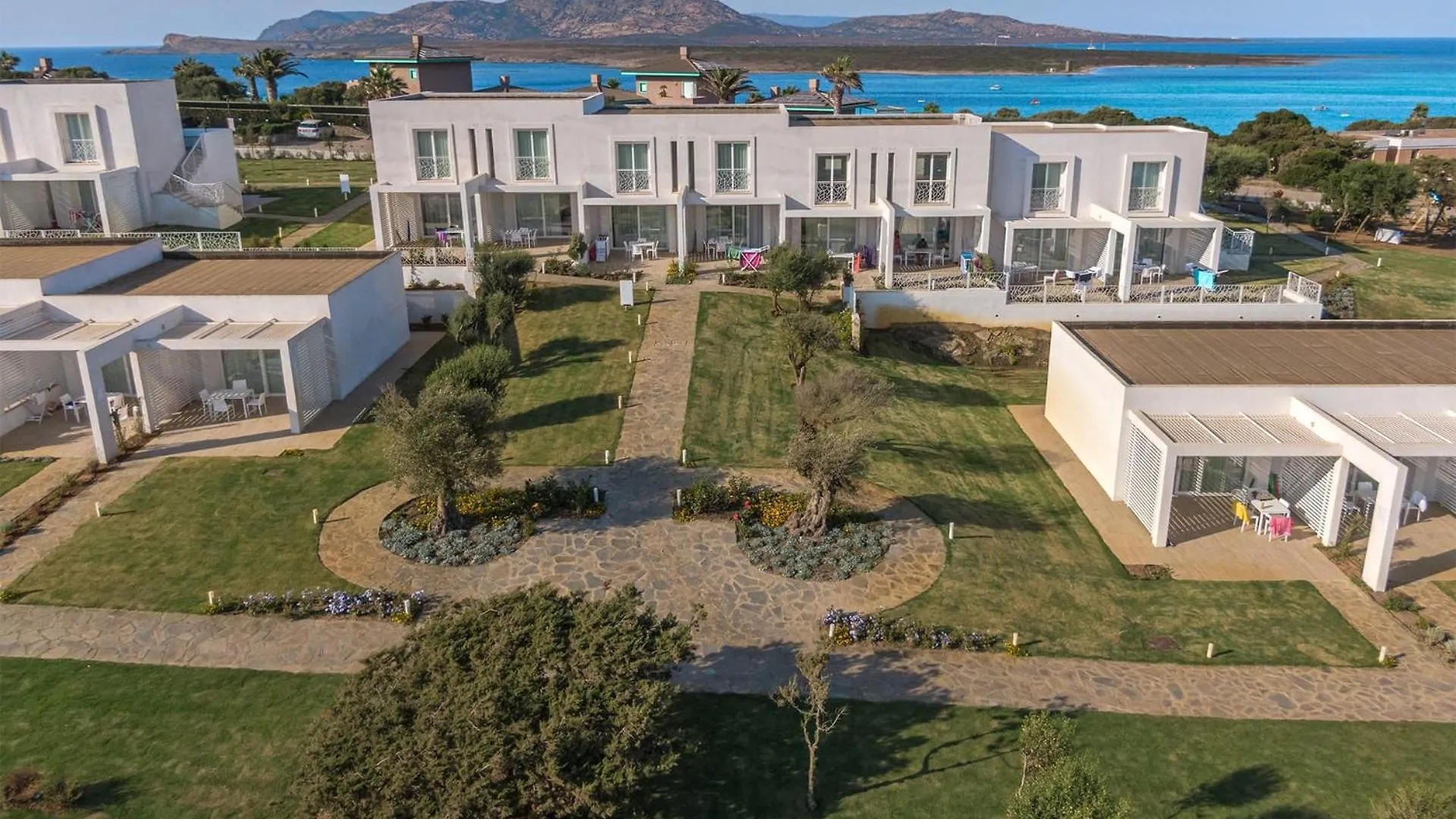Stunning Capofalcone Charming Apartment B4Vm 4 Per Стинтино