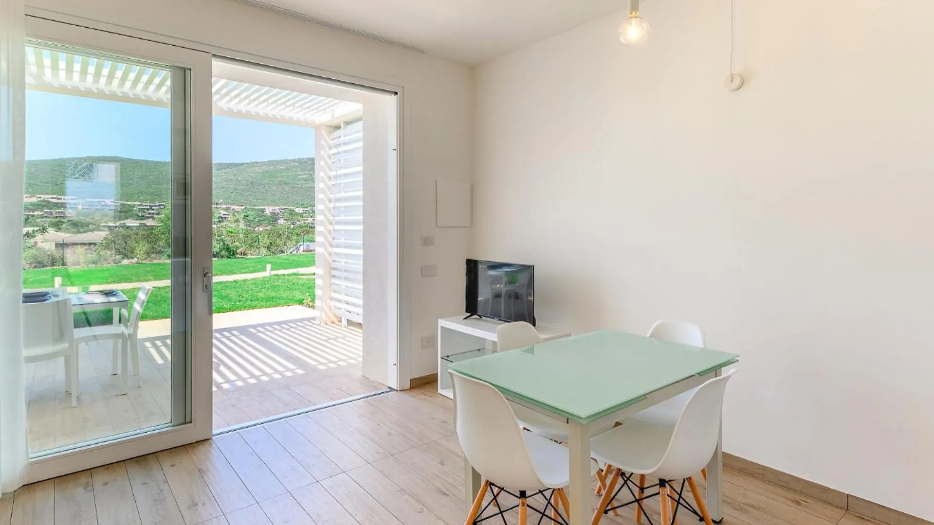 Stunning Capofalcone Charming Apartment B4Vm 4 Per Stintino 0*,  Italy